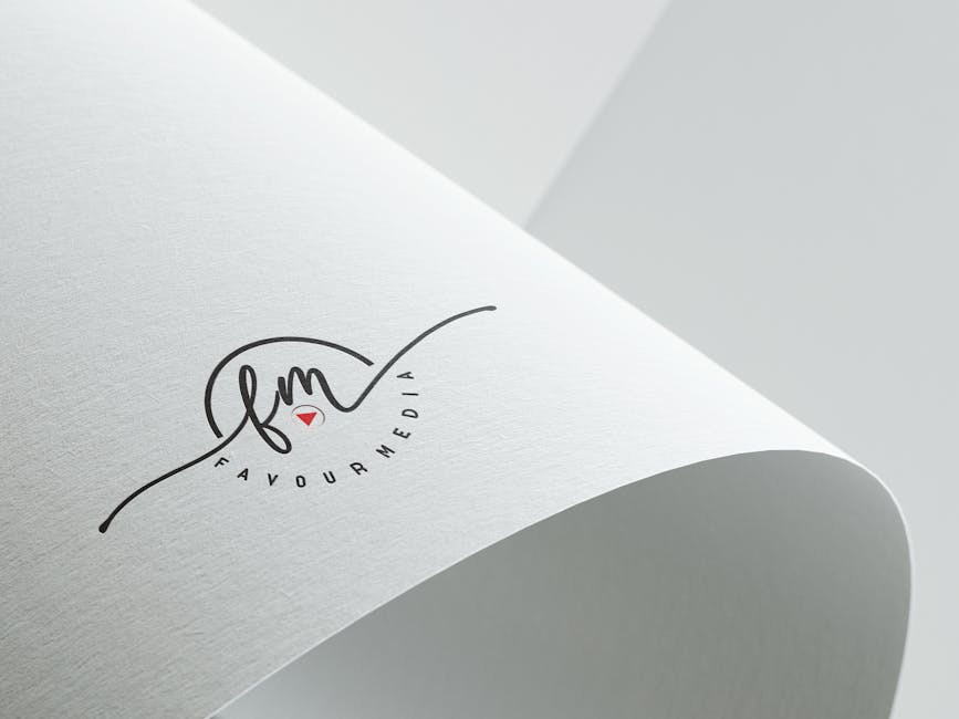 Temiz Çizgili Logo Çalışması